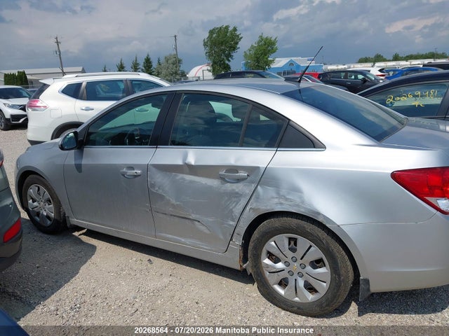 20268564 :رقم المزاد ، 1G1PC5SB6E7339502 vin ، 2014 Chevrolet Cruze Lt Turbo مزاد بيع