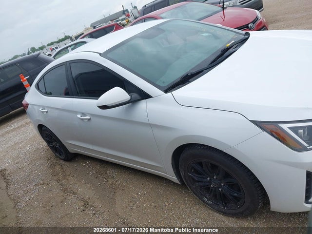 Hyundai Elantra Essential 2020 KMHD74LF2LU923495 Image 13
