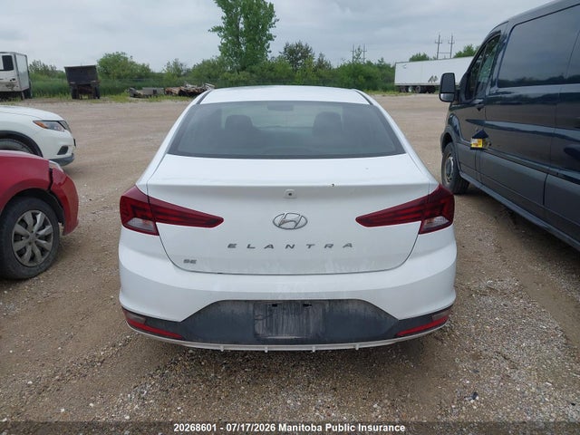 Hyundai Elantra Essential 2020 KMHD74LF2LU923495 Image 16
