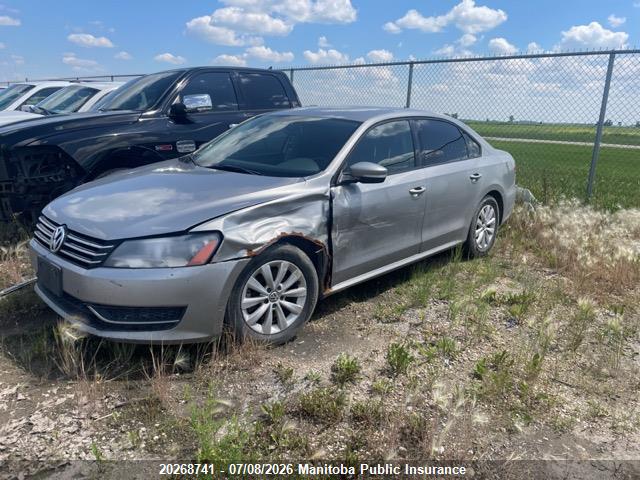 2013 Volkswagen Passat 2.5 მანქანა იყიდება აუქციონზე, vin: 1VWAH7A31DC006003, აუქციონის ნომერი: 20268741