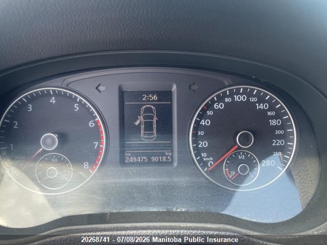2013 Volkswagen Passat 2.5 მანქანა იყიდება აუქციონზე, vin: 1VWAH7A31DC006003, აუქციონის ნომერი: 20268741
