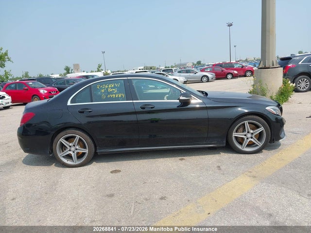 2015 Mercedes Benz C300w 4matic მანქანა იყიდება აუქციონზე, vin: 55SWF4KB0FU049884, აუქციონის ნომერი: 20268841