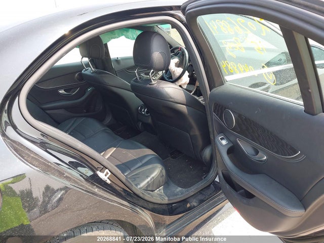 2015 Mercedes Benz C300w 4matic მანქანა იყიდება აუქციონზე, vin: 55SWF4KB0FU049884, აუქციონის ნომერი: 20268841