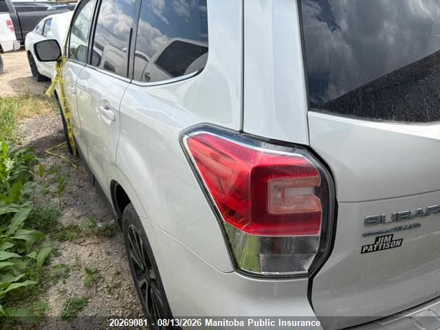 JF2SJHWC4JH606699 Subaru Forester 2.0xt Touring