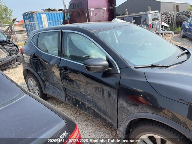 JN1BJ1CR9JW292500 Nissan Qashqai S