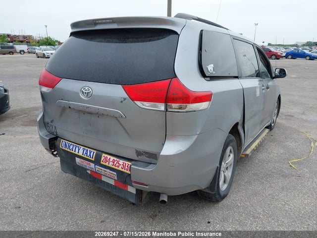 Продаж на аукціоні авто 2013 Toyota Sienna Le V6, vin: 5TDKK3DC2DS396461, номер лоту: 20269247