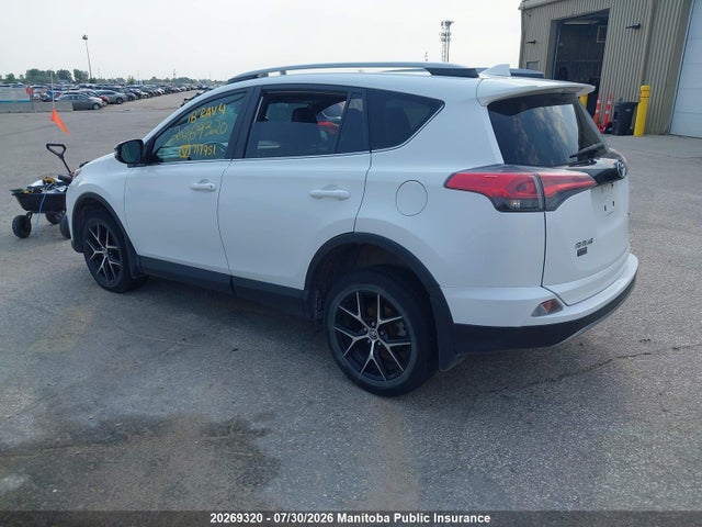 Toyota RAV4 SE 2018 2T3JFREV8JW717951 Image 3