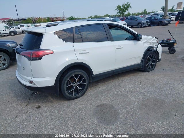 Toyota RAV4 SE 2018 2T3JFREV8JW717951 Image 4