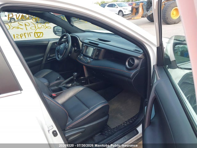 Toyota RAV4 SE 2018 2T3JFREV8JW717951 Image 5