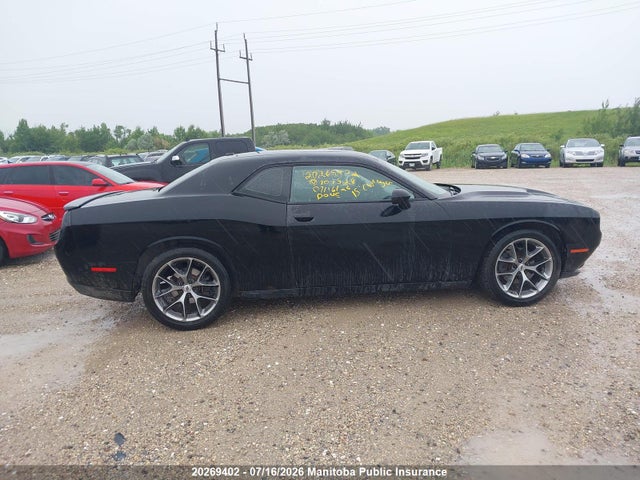 2C3CDZAG0FH707528 Dodge Challenger Sxt