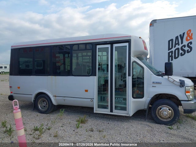 20269419 :رقم المزاد ، 1FDEE3FL2BDA24544 vin ، 2011 Ford E350 مزاد بيع