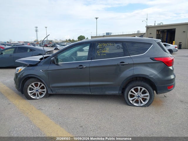Ford ESCAPE SE 2019 1FMCU0GD1KUA82712 Image 14