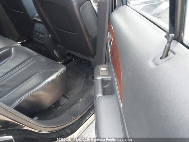 20269528 :رقم المزاد ، 2LMDJ8JK1BBJ10697 vin ، 2011 Lincoln Mkx مزاد بيع