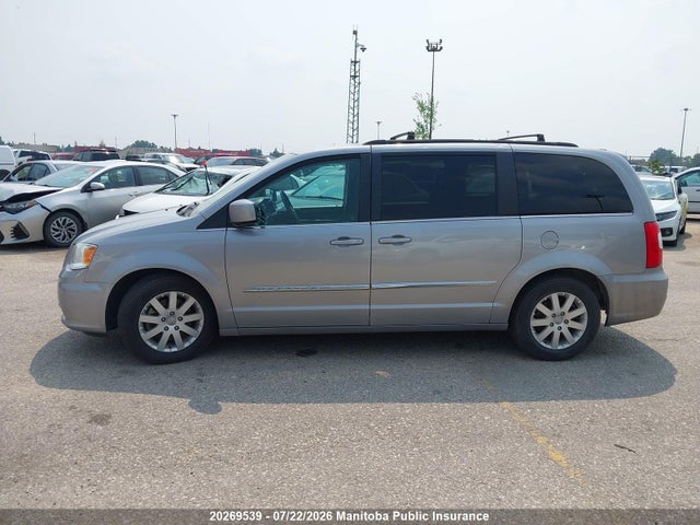2015 Chrysler Town & Country Touring მანქანა იყიდება აუქციონზე, vin: 2C4RC1BG2FR740081, აუქციონის ნომერი: 20269539