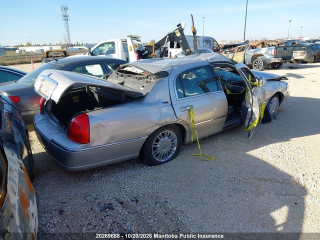 Продажа на аукционе авто 2009 Lincoln Town Car Signature Limited, vin: 2LNHM82V79X631403, номер лота: 20269688