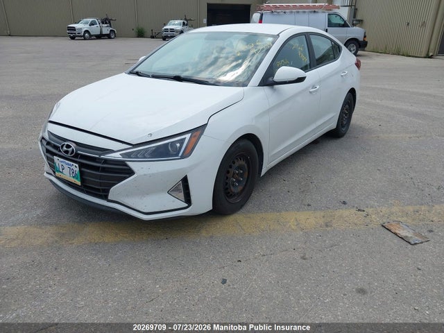 Hyundai Elantra Essential 2020 KMHD74LF0LU003655 Image 2