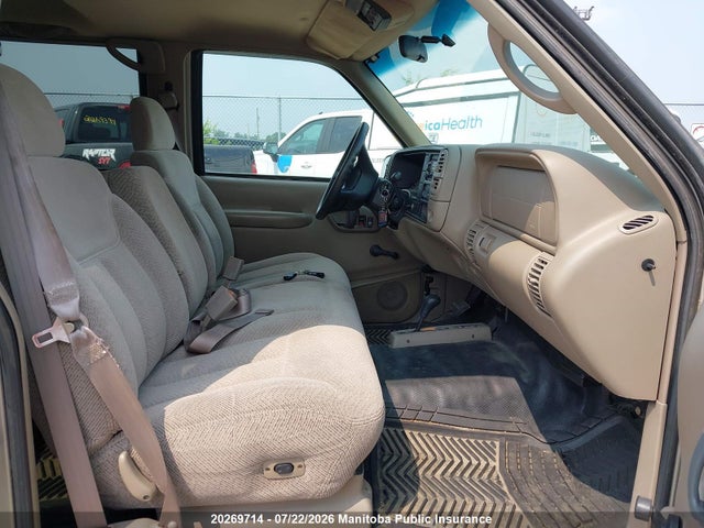 1999 Chevrolet K/v 20/2500 Suburban მანქანა იყიდება აუქციონზე, vin: 3GNGK26F7XG128894, აუქციონის ნომერი: 20269714