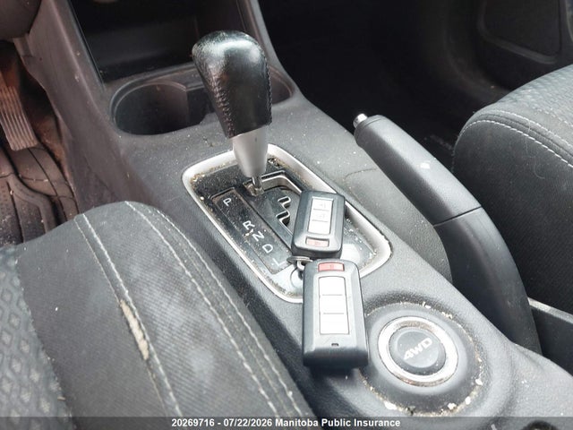 20269716 :رقم المزاد ، JA4JZ3AX6GZ602988 vin ، 2016 Mitsubishi Outlander Se مزاد بيع