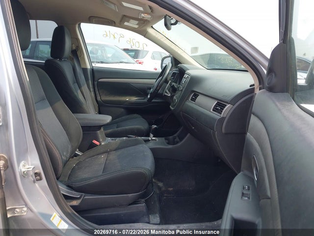 20269716 :رقم المزاد ، JA4JZ3AX6GZ602988 vin ، 2016 Mitsubishi Outlander Se مزاد بيع