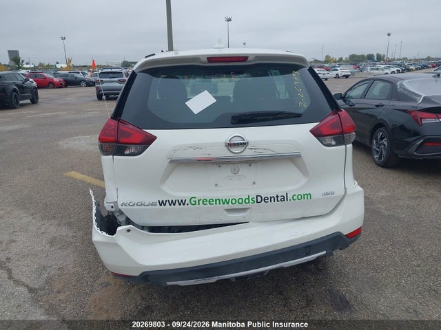 Nissan ROGUE S 2018 5N1AT2MV2JC765641 Image 17
