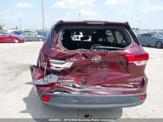 Toyota Highlander Le V6 2018 5TDBZRFH3JS836092 Image 16