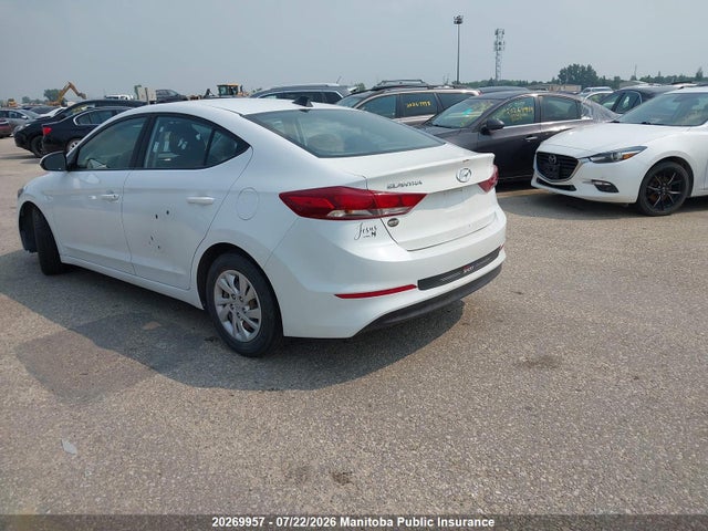 Hyundai Elantra Le 2018 5NPD74LF3JH233010 Image 3