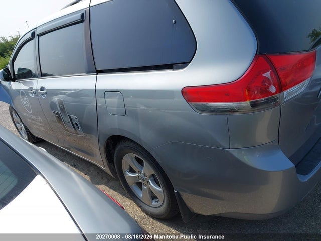 2012 Toyota Sienna Le V6 მანქანა იყიდება აუქციონზე, vin: 5TDKK3DC5CS263871, აუქციონის ნომერი: 20270008