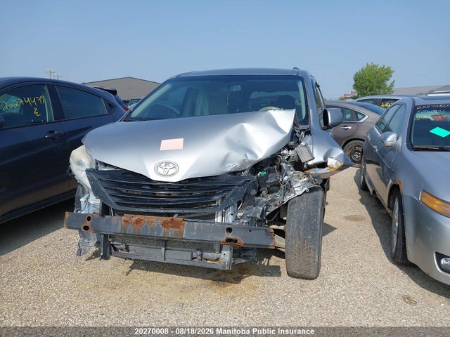 2012 Toyota Sienna Le V6 მანქანა იყიდება აუქციონზე, vin: 5TDKK3DC5CS263871, აუქციონის ნომერი: 20270008