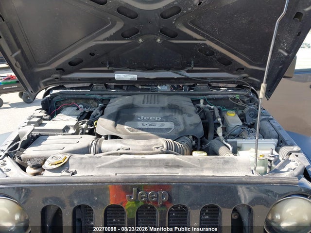1C4BJWDG5GL185705 Jeep Wrangler Unlimited Sport