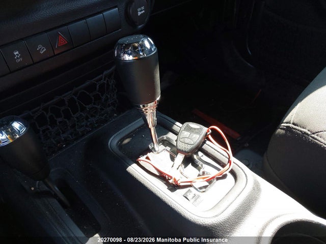 1C4BJWDG5GL185705 Jeep Wrangler Unlimited Sport