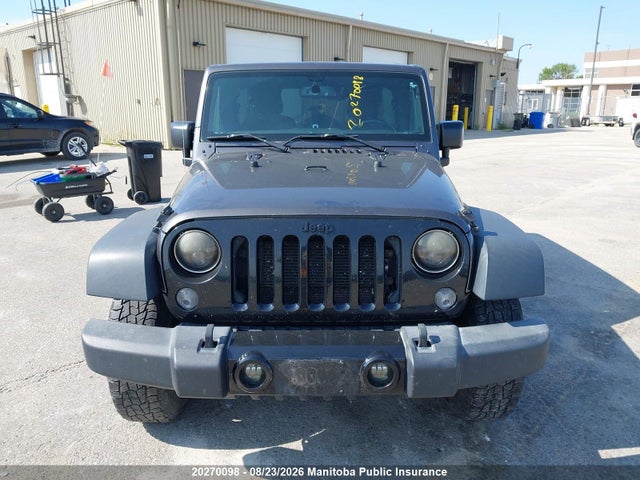 1C4BJWDG5GL185705 Jeep Wrangler Unlimited Sport