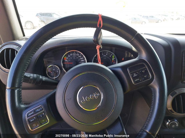 1C4BJWDG5GL185705 Jeep Wrangler Unlimited Sport