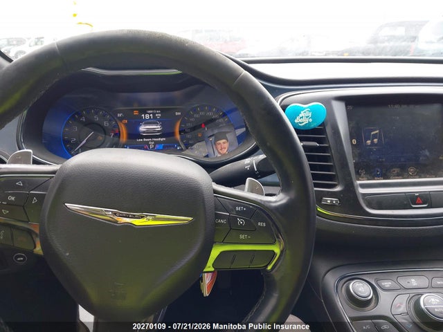 20270109 :رقم المزاد ، 1C3CCCDG0FN592982 vin ، 2015 Chrysler 200 S V6 مزاد بيع