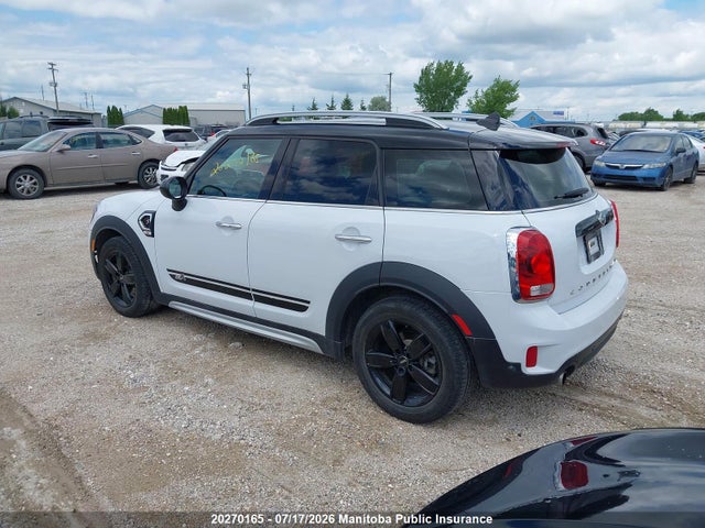 Mini Cooper Countryman S All4 2017 WMZYT5C37H3D81629 Image 3