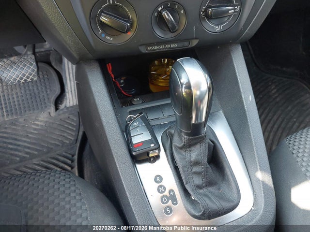 Продаж на аукціоні авто 2013 Volkswagen Jetta 2.0, vin: 3VW2K7AJ6DM402334, номер лоту: 20270262