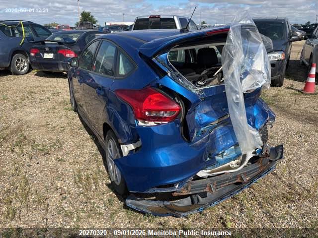 Ford FOCUS SE 2018 1FADP3K25JL318165 Image 3