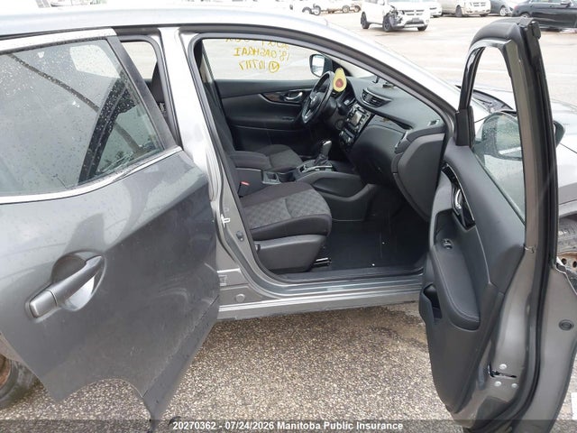 20270362 :رقم المزاد ، JN1BJ1CP0JW107717 vin ، 2018 Nissan Qashqai Sv مزاد بيع