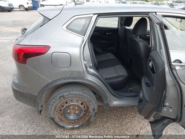20270362 :رقم المزاد ، JN1BJ1CP0JW107717 vin ، 2018 Nissan Qashqai Sv مزاد بيع