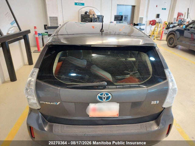 Toyota PRIUS V 2014 JTDZN3EU8EJ003106 Image 4