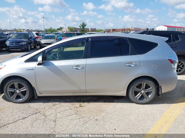 JTDZN3EU6EJ010152 Toyota PRIUS V