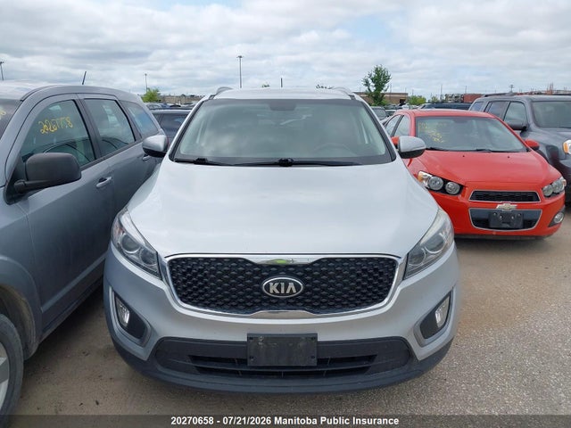 KIA SORENTO LX 2016 5XYPGDA37GG151755 Image 12