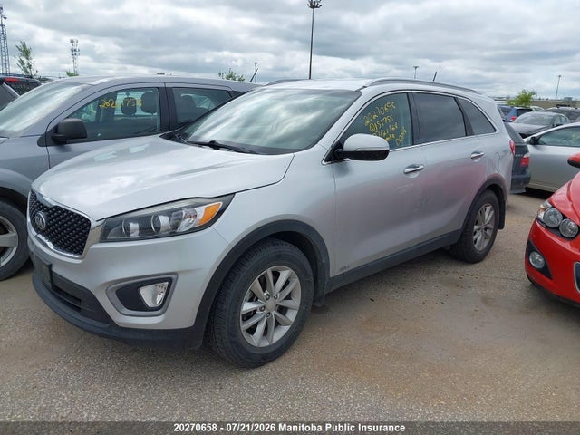 KIA SORENTO LX 2016 5XYPGDA37GG151755 Image 2