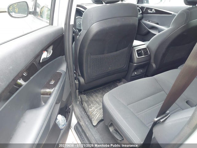 KIA SORENTO LX 2016 5XYPGDA37GG151755 Image 8