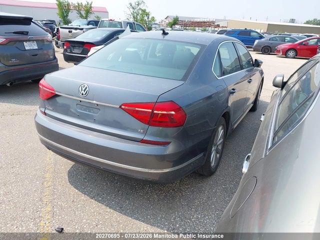 2016 Volkswagen Passat 1.8 Tsi მანქანა იყიდება აუქციონზე, vin: 1VWCS7A30GC045535, აუქციონის ნომერი: 20270695