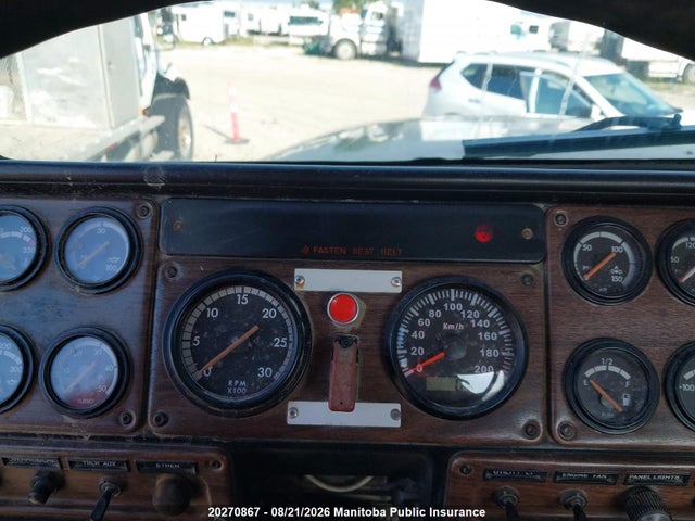 20270867 :رقم المزاد ، 1FUYDSEBXRP603225 vin ، 1994 Freightliner Truck Tractor مزاد بيع