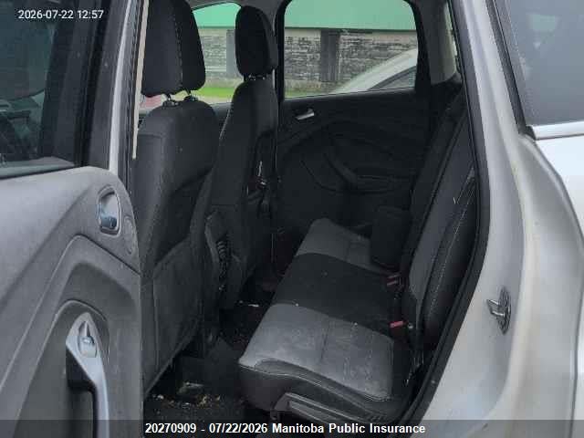 Продаж на аукціоні авто 2015 Ford Escape Se, vin: 1FMCU9GX2FUA84750, номер лоту: 20270909