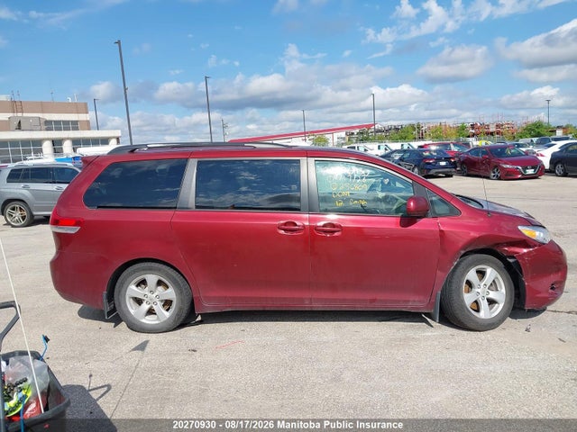 2012 Toyota Sienna Le V6 მანქანა იყიდება აუქციონზე, vin: 5TDKK3DC9CS256809, აუქციონის ნომერი: 20270930