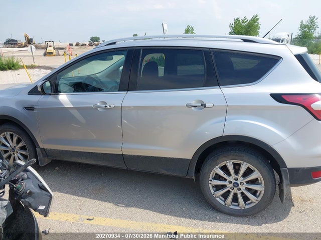 Продаж на аукціоні авто 2017 Ford Escape Titanium, vin: 1FMCU9J91HUD97835, номер лоту: 20270934