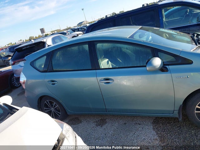 Продажа на аукционе авто 2013 Toyota Prius V, vin: JTDZN3EU6D3218874, номер лота: 20271041