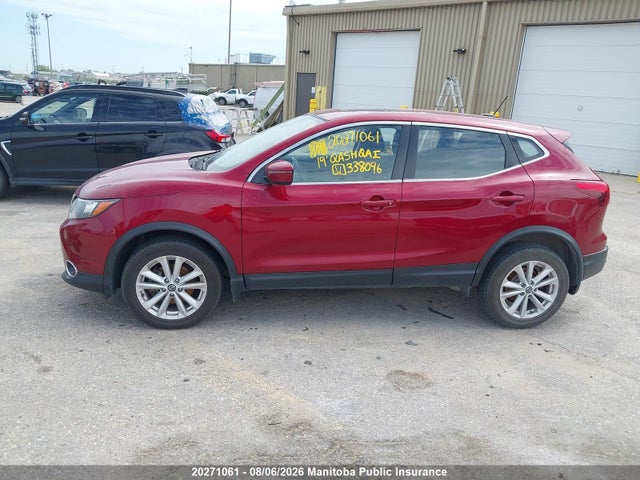 20271061 :رقم المزاد ، JN1BJ1CR5KW338096 vin ، 2019 Nissan Qashqai Sv مزاد بيع